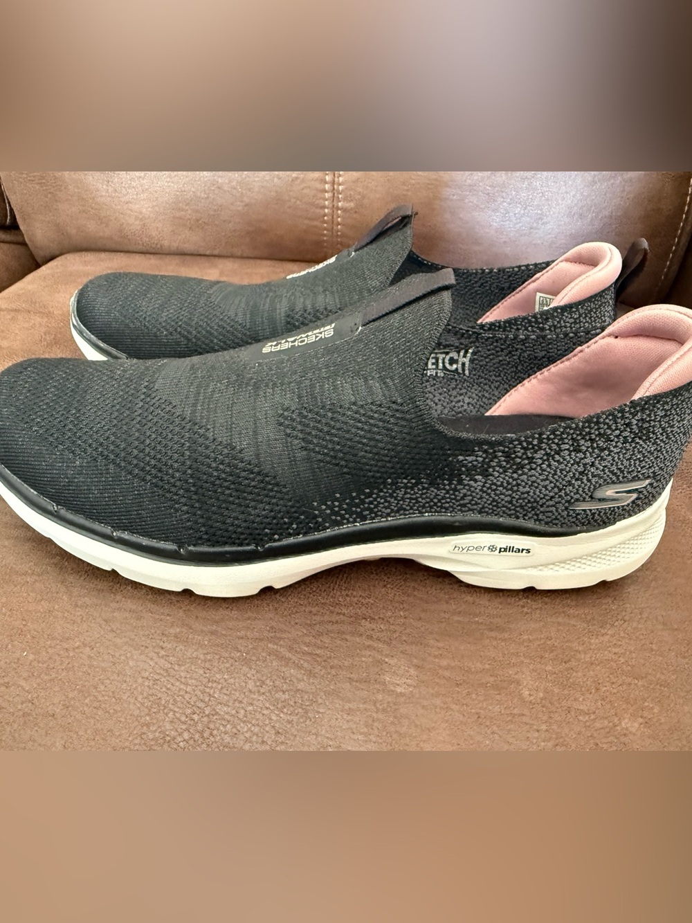 Skechers Womens Go Walk 6 124502 Black Casual Shoes Sneakers - Size 9.5